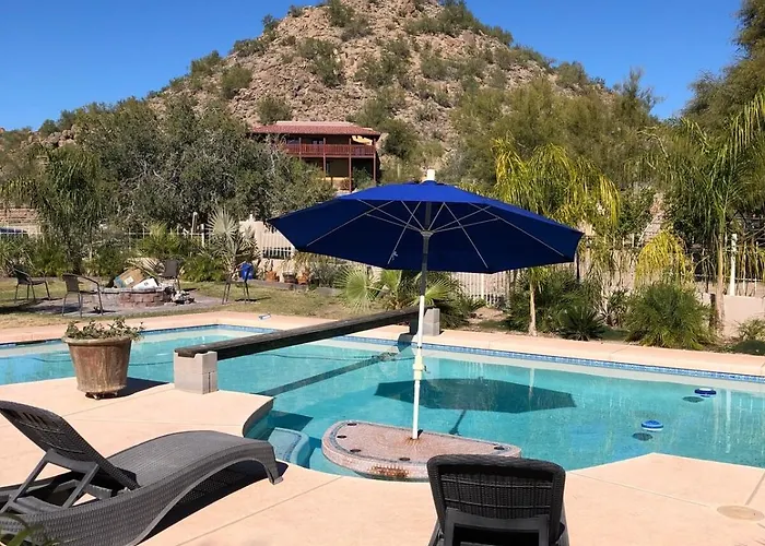 Tropical Mountain Valley Casita Guest house